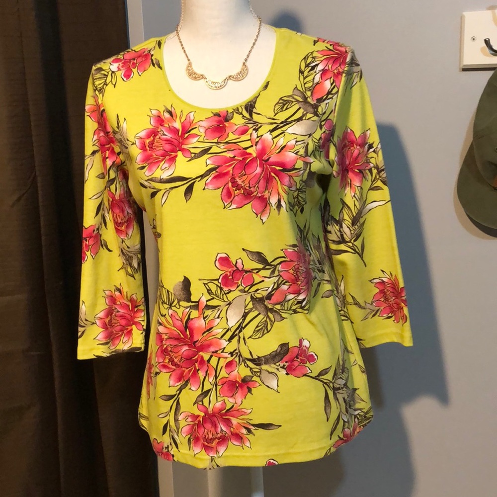 KS Green with flowers Top